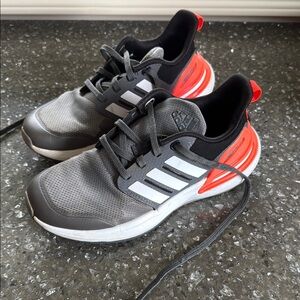 adidas gazelle silver green womens adidas Kids Rapida Sport Bounce Lace Lifestyle Shoes